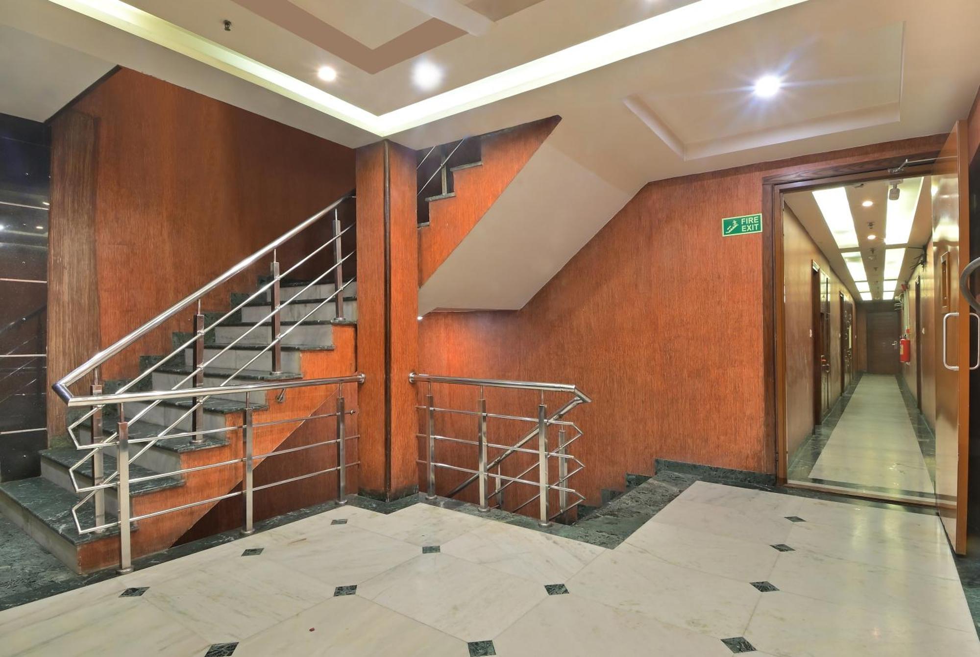 Hotel Hari Piorko Neu-Delhi Exterior foto